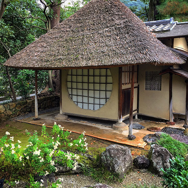 Lho-an teahouse (Cottage of Lingering Fragrance)