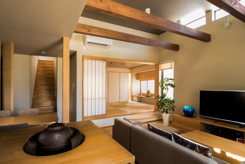 House in Takarazuka Dining Room Japanese Design