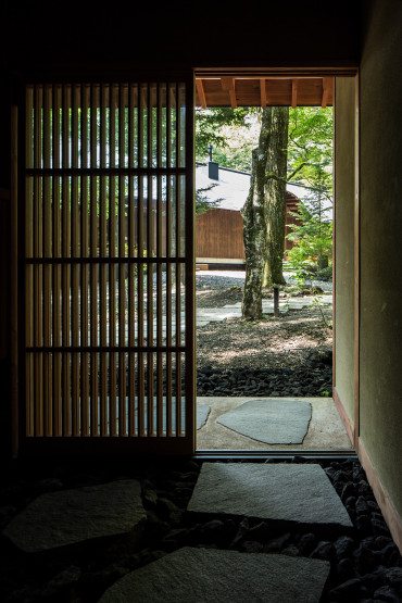 House in Kashimanomori Entrance Asian Design