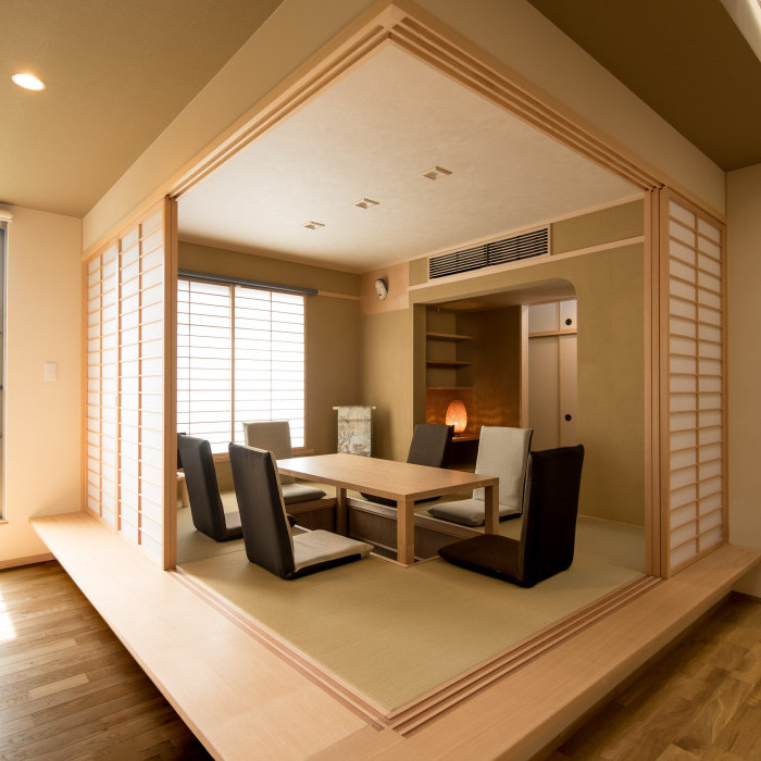 House in Otsu Dining Room Interior Decor