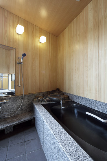 Kashiwaya House Bathroom Design