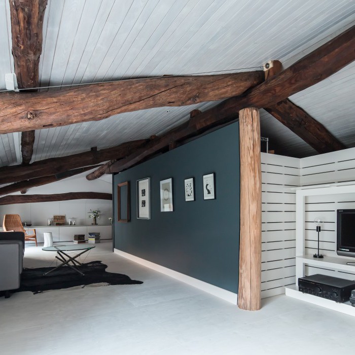 Attic in Saidera Living Room